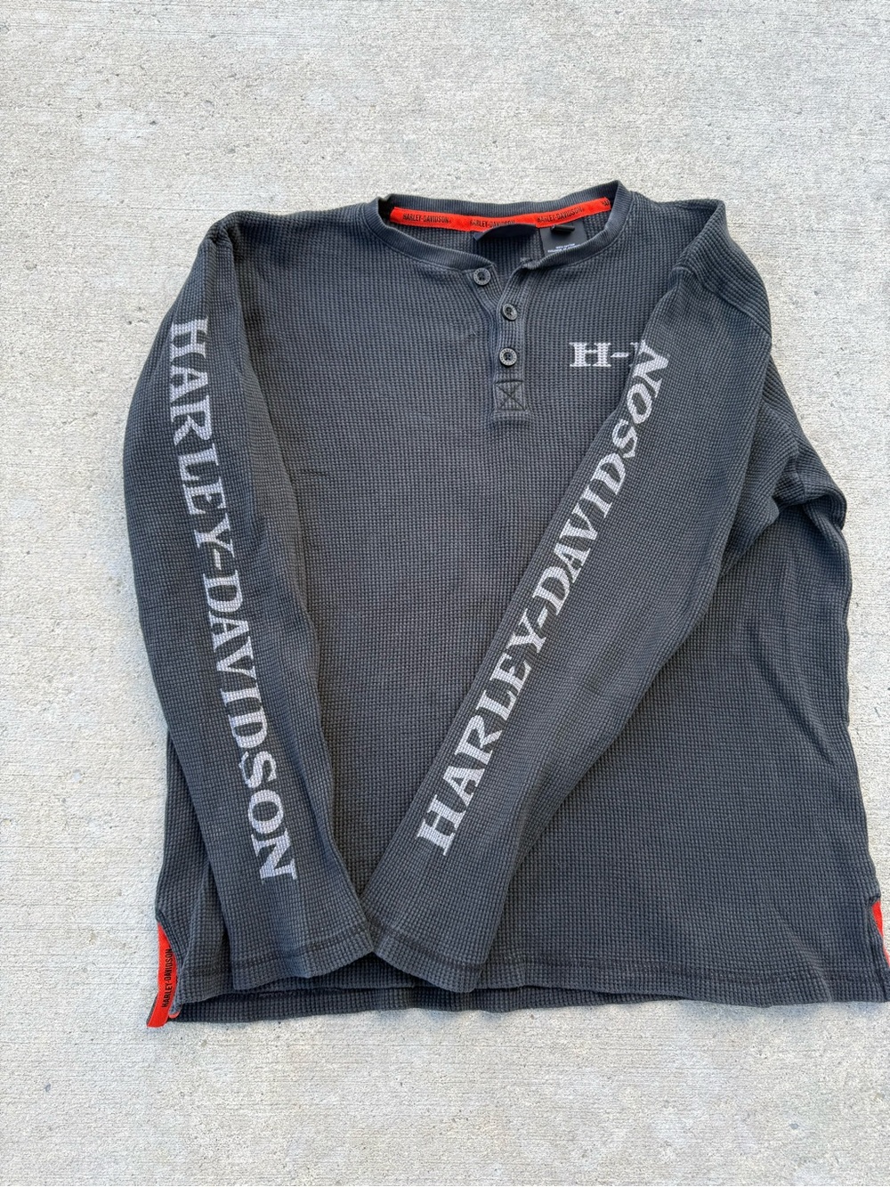 Vintage Y2K Harley Davidson Long Sleeved Thermal - Picture 4 of 5